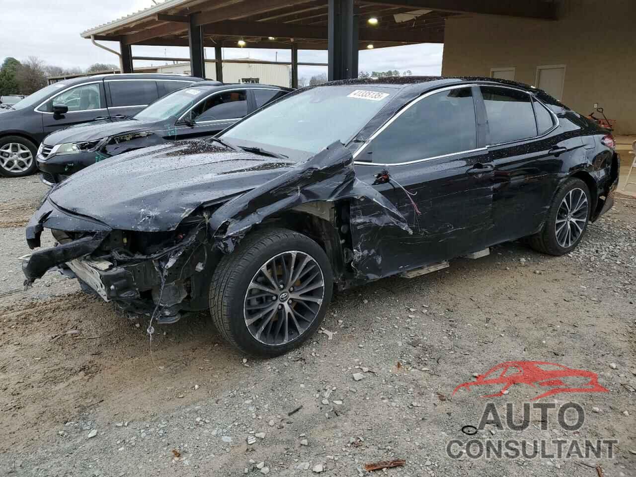 TOYOTA CAMRY 2018 - 4T1B11HK8JU668152