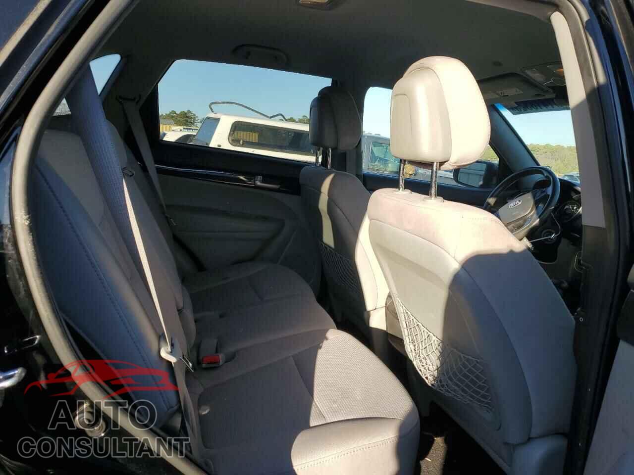 KIA SORENTO 2014 - 5XYKT3A60EG481664