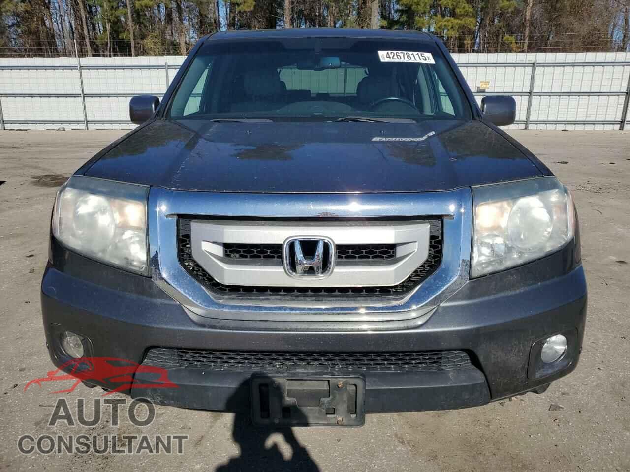 HONDA PILOT 2011 - 5FNYF4H97BB042570