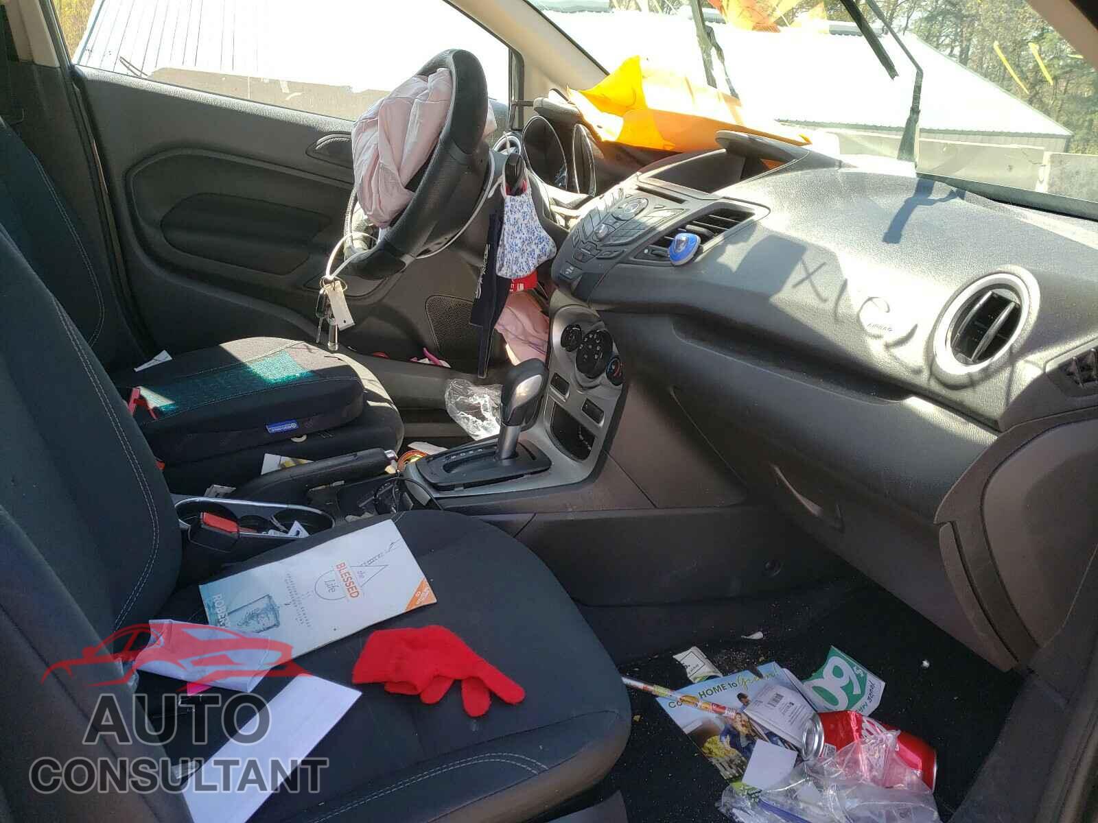 FORD FIESTA 2017 - 3FADP4EJ6HM135648