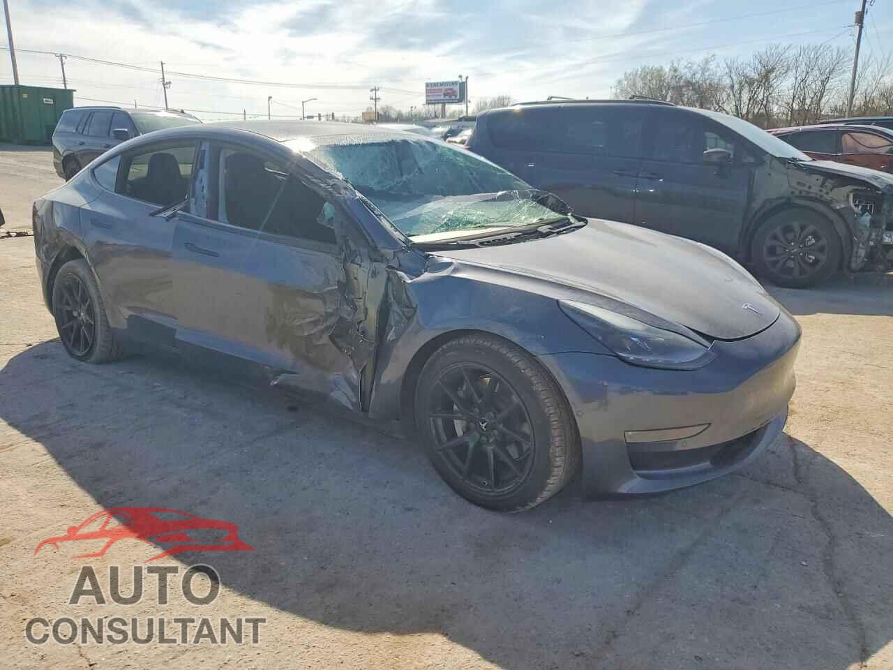 TESLA MODEL 3 2021 - 5YJ3E1EB2MF979686