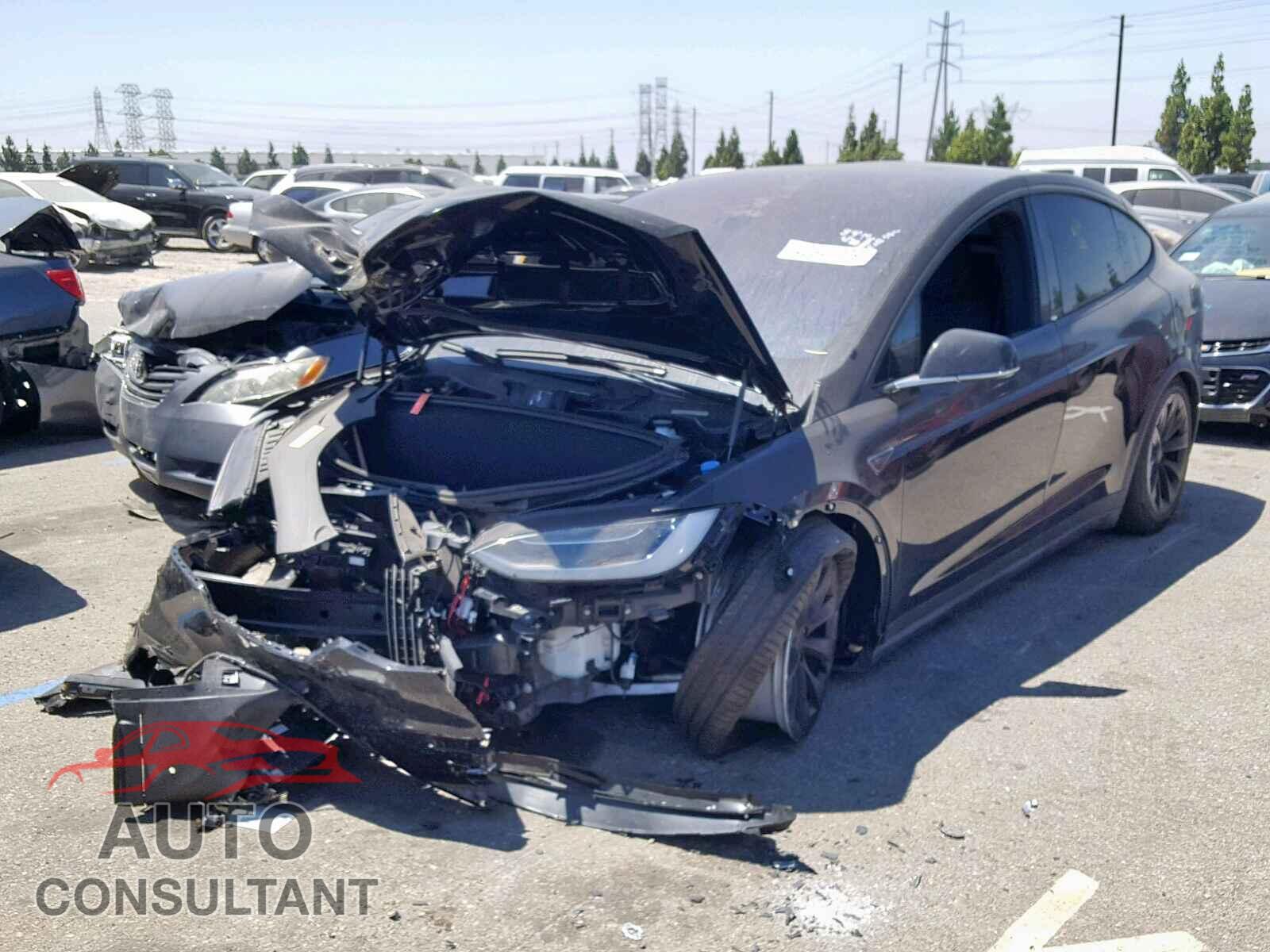 TESLA MODEL X 2016 - 5YJXCAE49GF005507