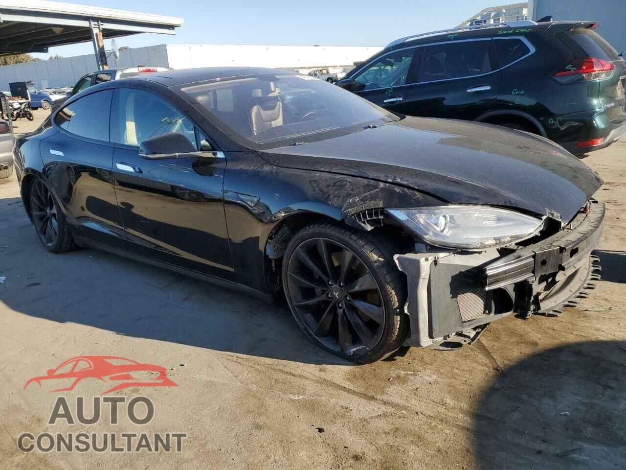 TESLA MODEL S 2013 - 5YJSA1DP2DFP21995