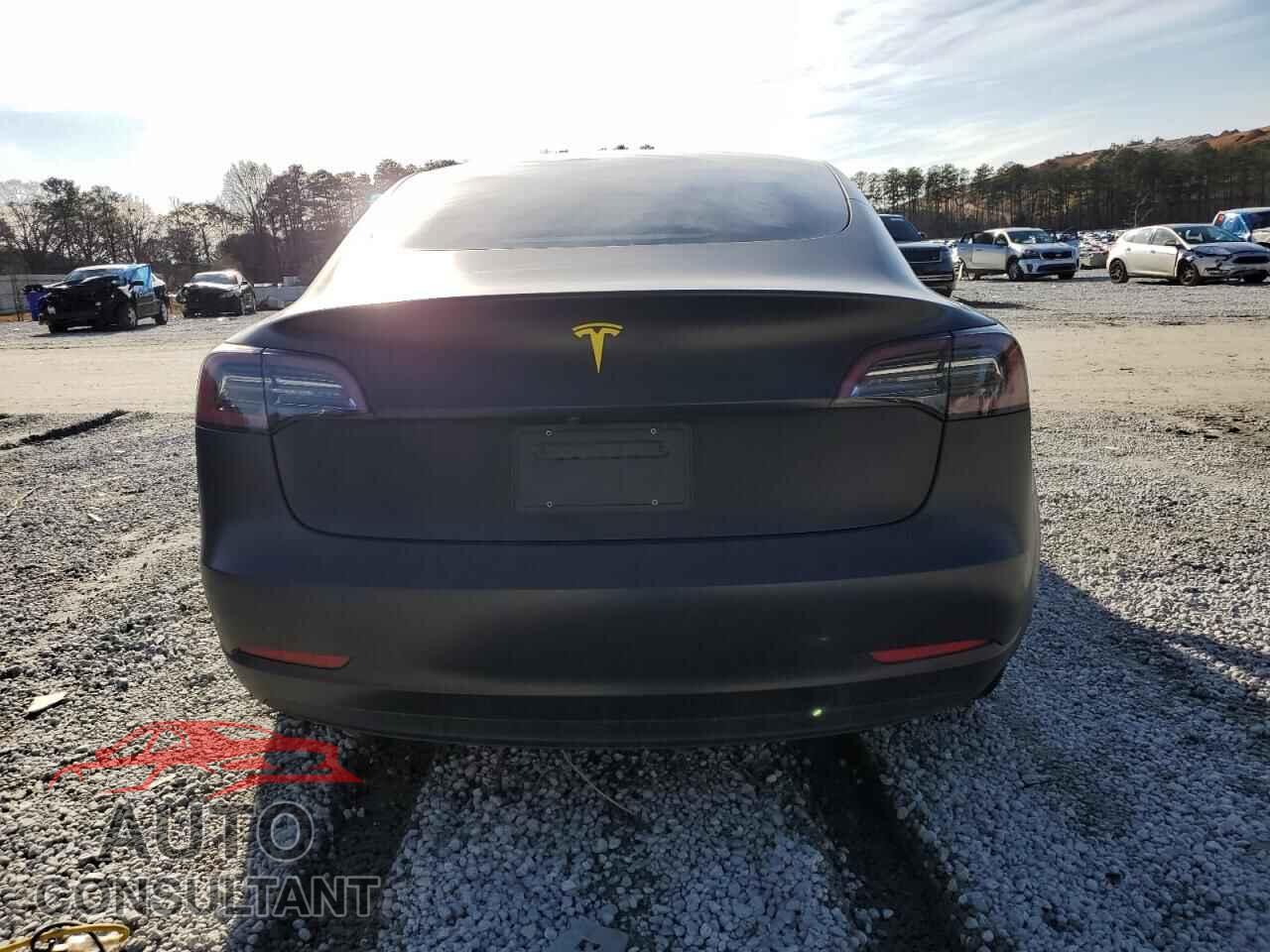 TESLA MODEL 3 2021 - 5YJ3E1EA2MF030758