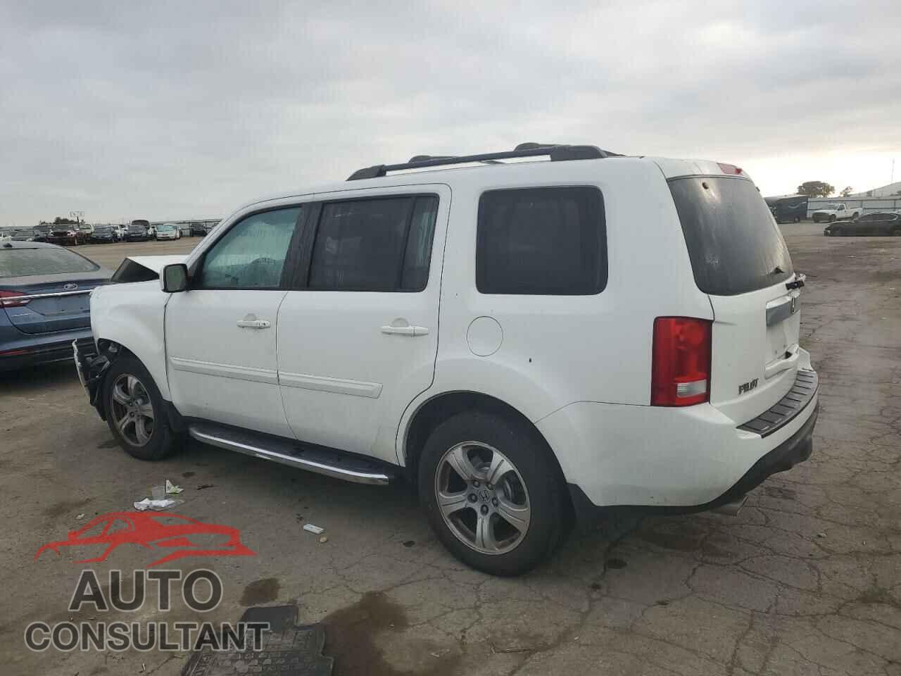 HONDA PILOT 2015 - 5FNYF4H57FB016442