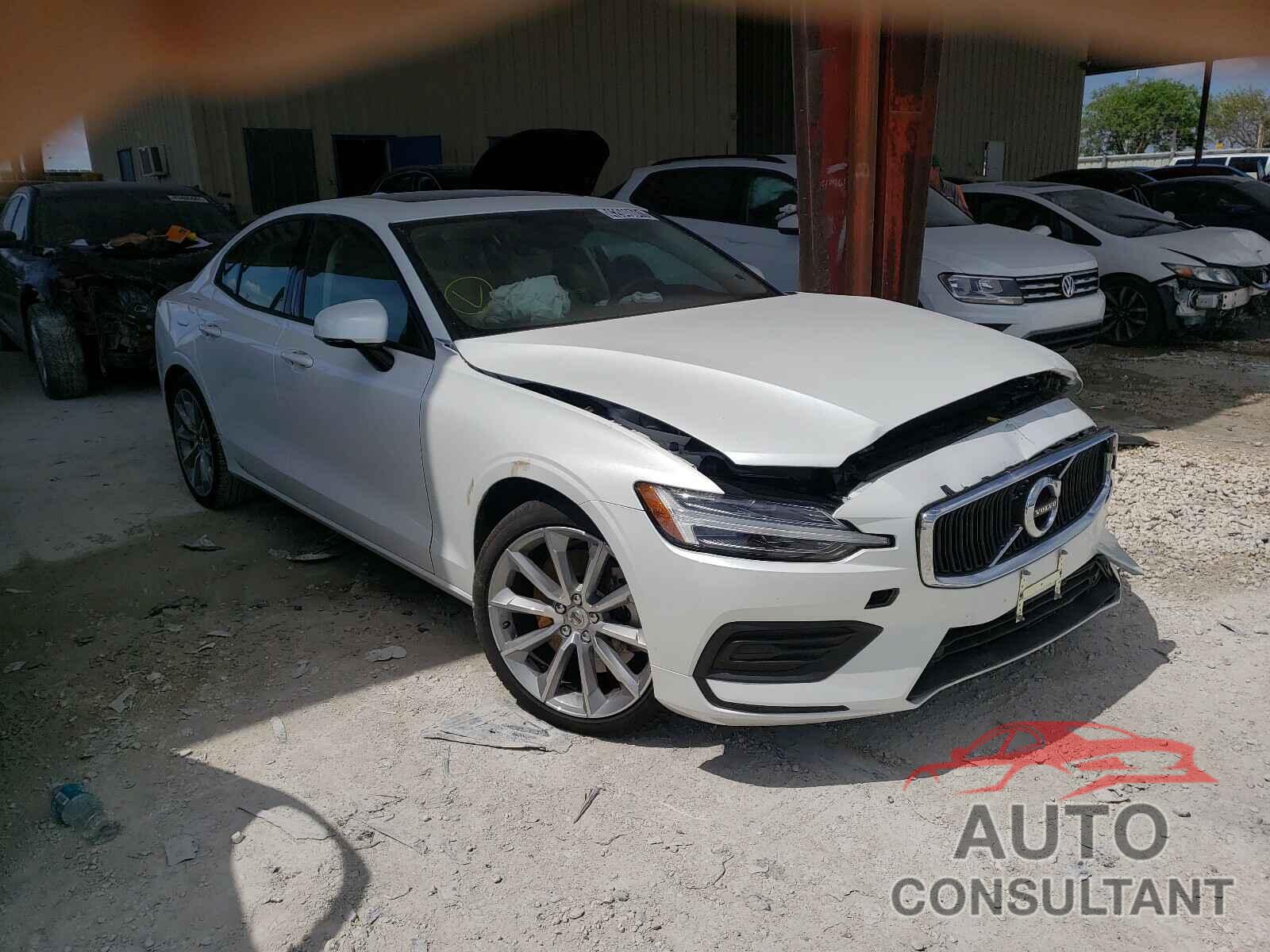 VOLVO S60 2020 - 7JRA22TK3LG066157