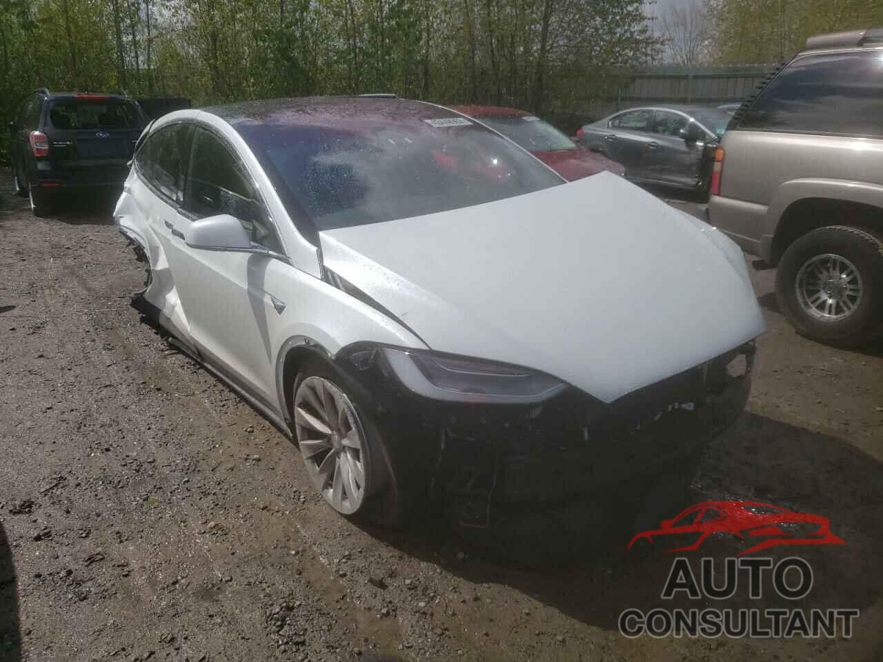 TESLA MODEL X 2020 - 5YJXCBE23LF233890