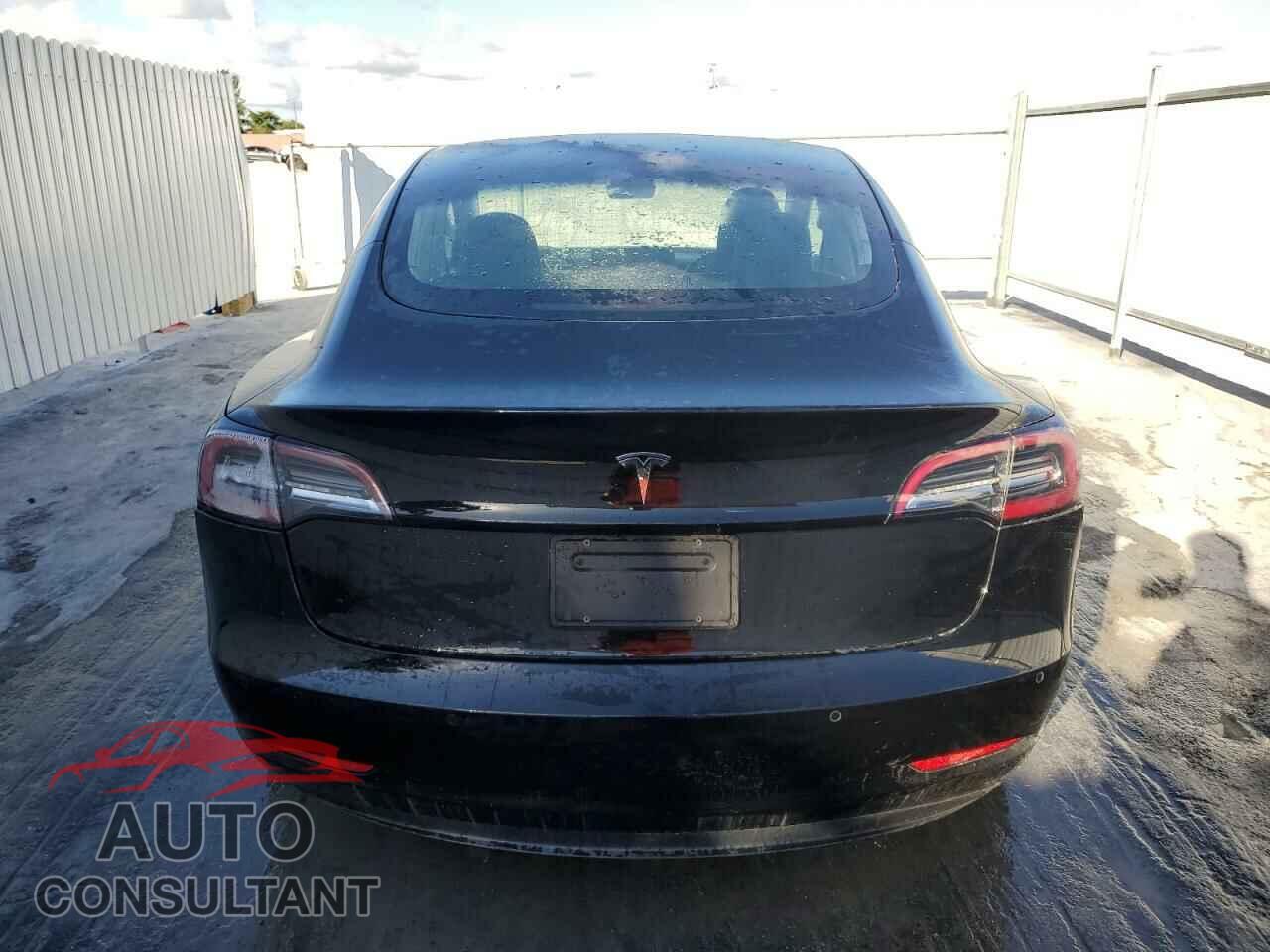 TESLA MODEL 3 2020 - 5YJ3E1EA3LF784699
