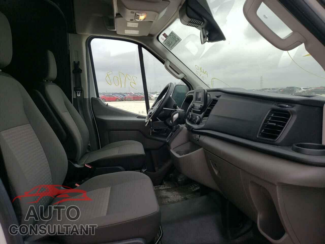 FORD TRANSIT CO 2020 - 1FTBR2C82LKA40312