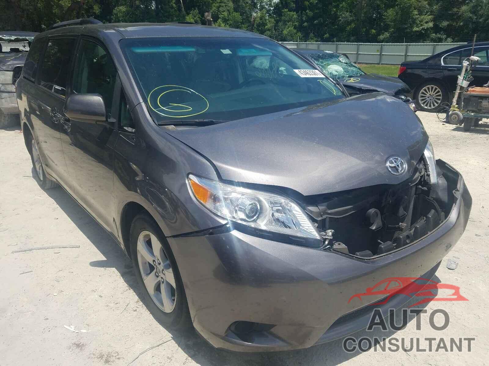 TOYOTA SIENNA 2017 - 5TDKZ3DC4HS882125