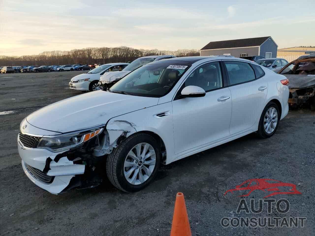 KIA OPTIMA 2017 - 5XXGU4L3XHG141958