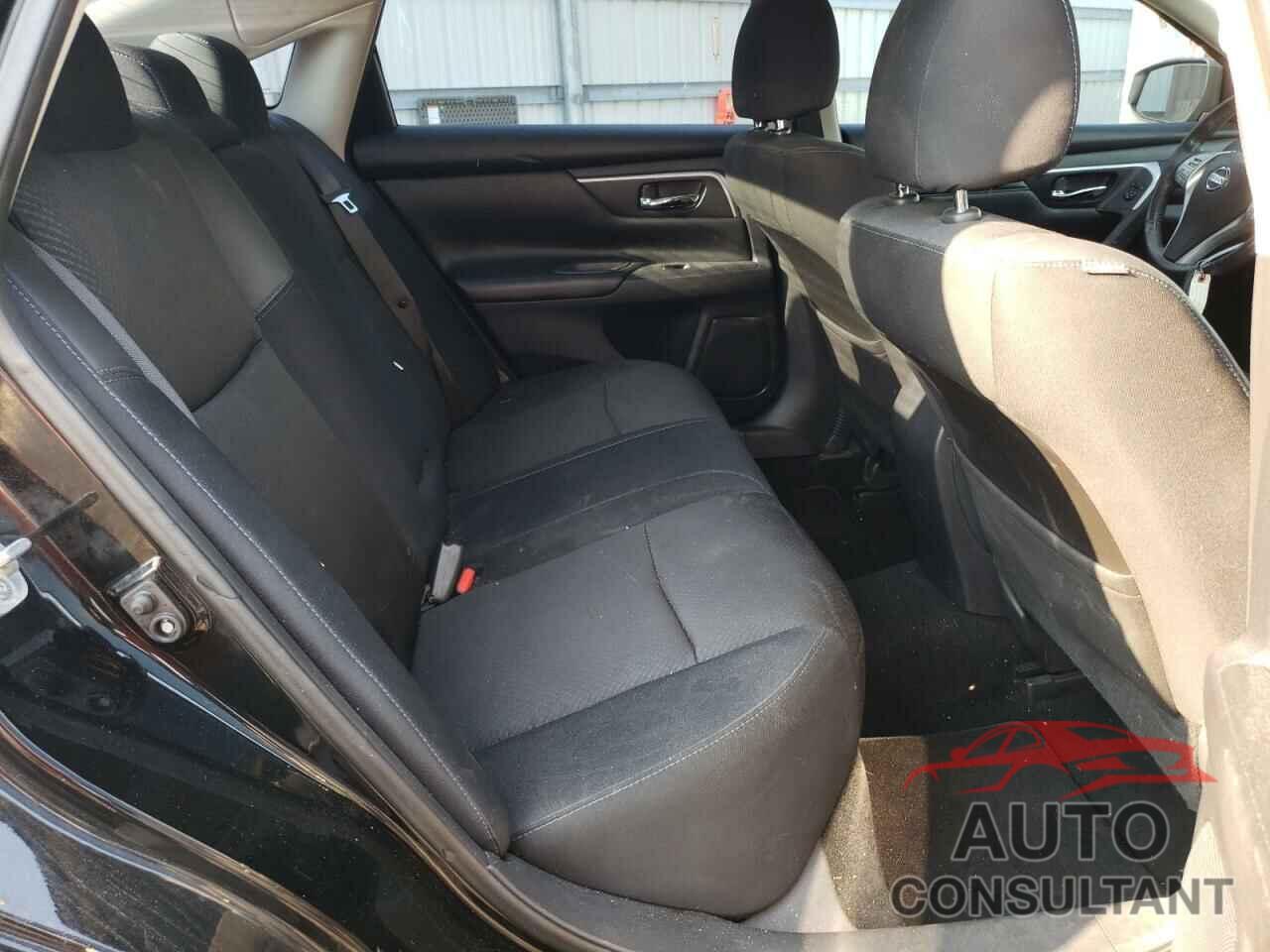 NISSAN ALTIMA 2017 - 1N4AL3AP4HC158348