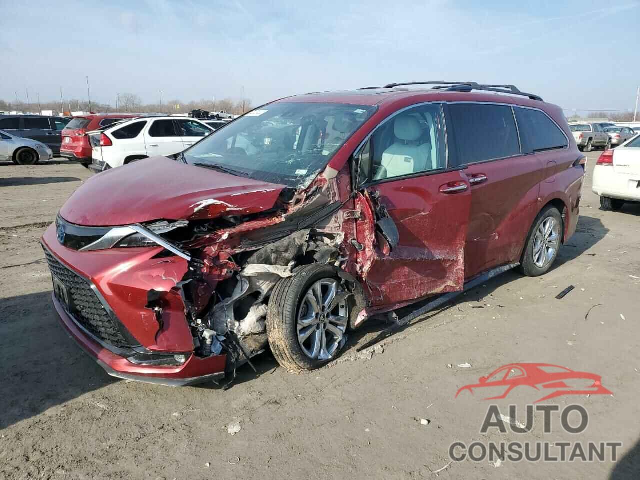 TOYOTA SIENNA 2021 - 5TDDSKFC2MS021363