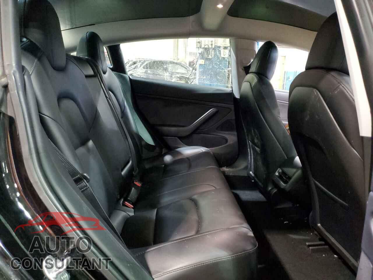 TESLA MODEL 3 2021 - 5YJ3E1EC4MF925430