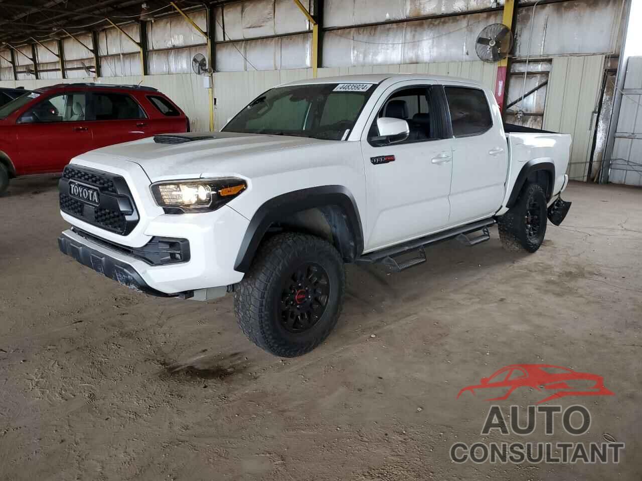 TOYOTA TACOMA 2019 - 5TFCZ5AN0KX205774