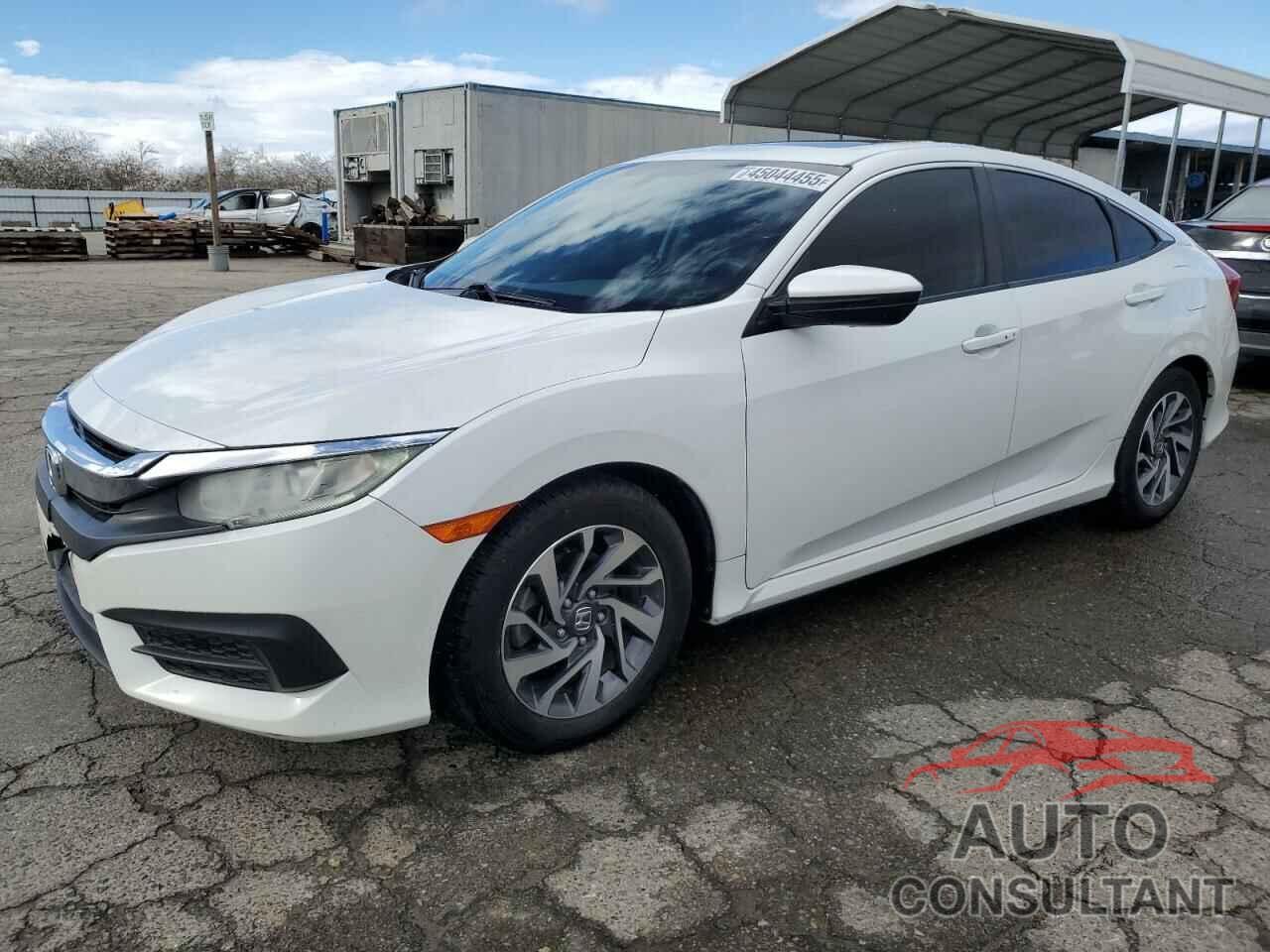 HONDA CIVIC 2018 - 2HGFC2F70JH575845