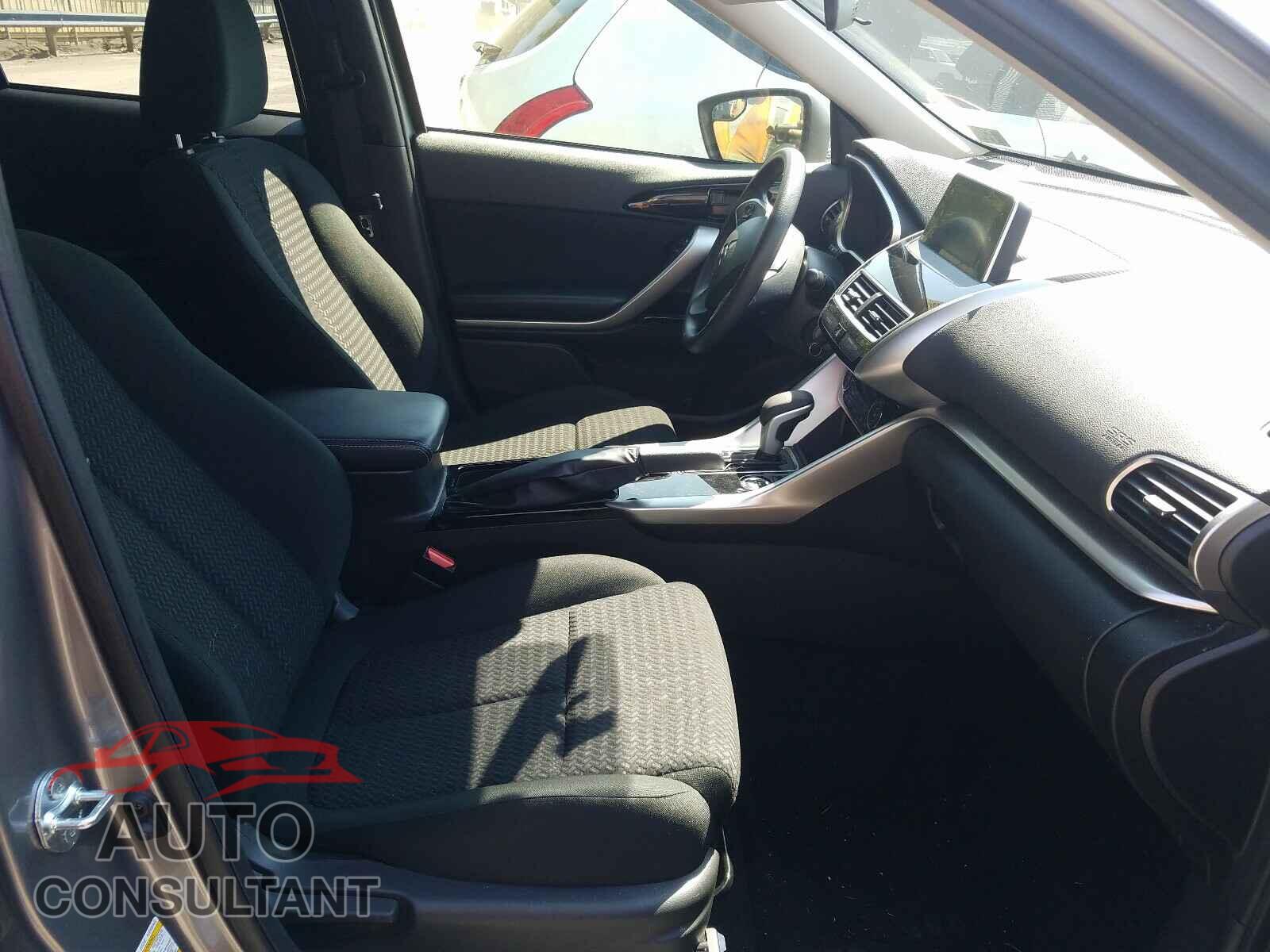 MITSUBISHI ECLIPSE 2019 - JA4AT4AA0KZ011096