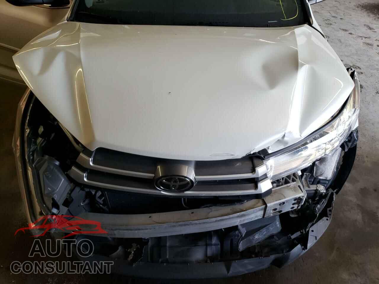 TOYOTA HIGHLANDER 2017 - 5TDJZRFH3HS511237