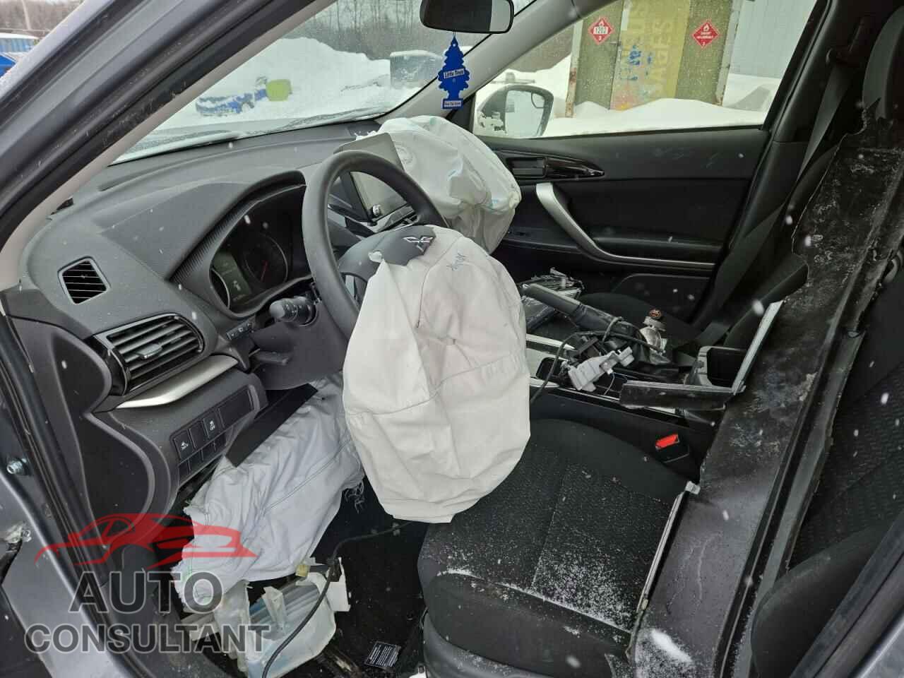 MITSUBISHI ECLIPSE 2024 - JA4ATUAA5RZ612868