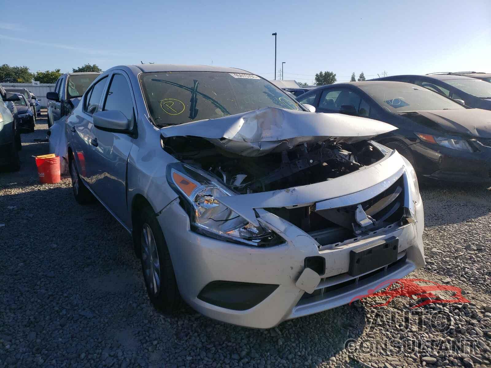 NISSAN VERSA 2019 - 3N1CN7AP3KL839734