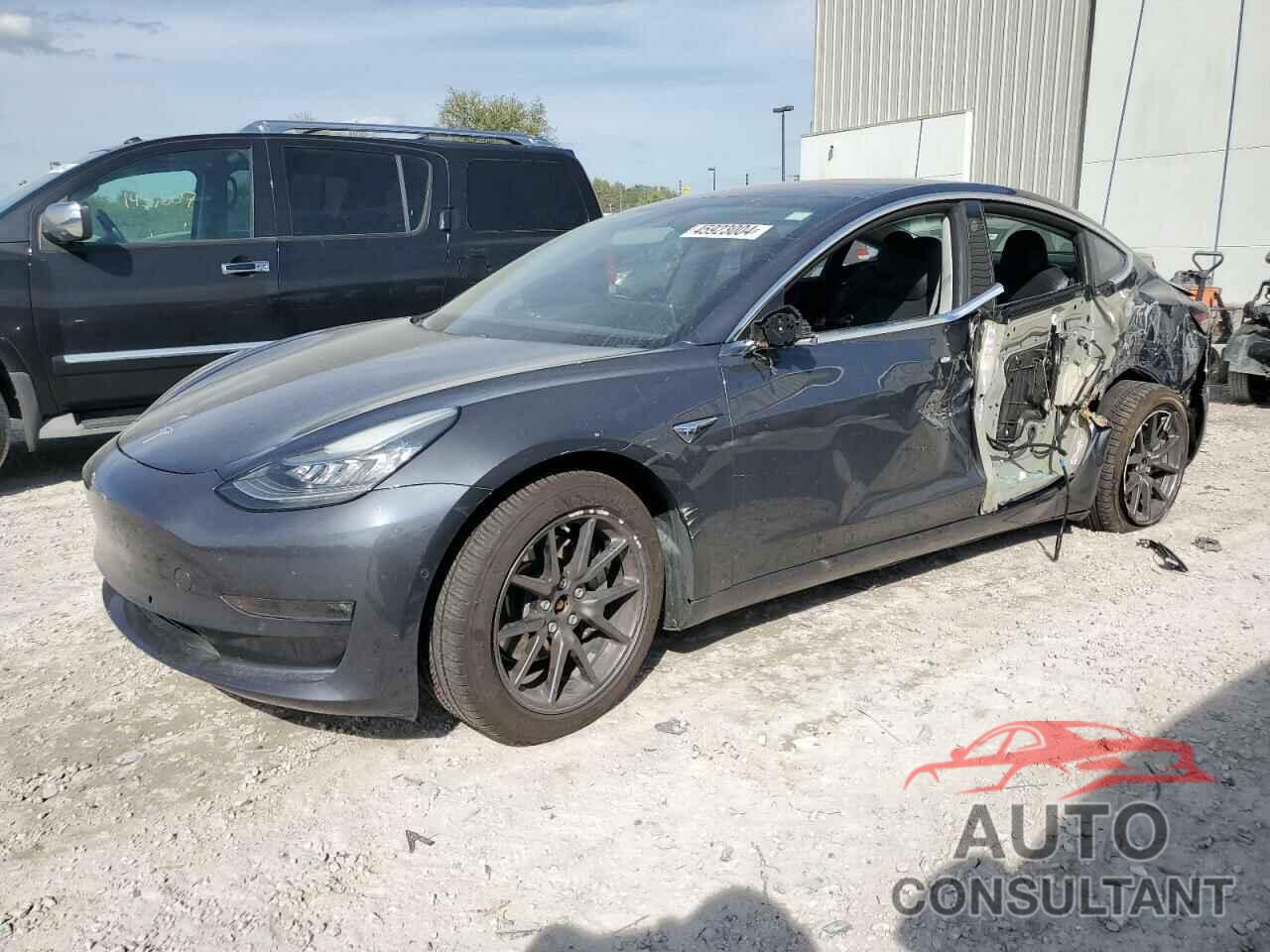 TESLA MODEL 3 2018 - 5YJ3E1EB2JF114017
