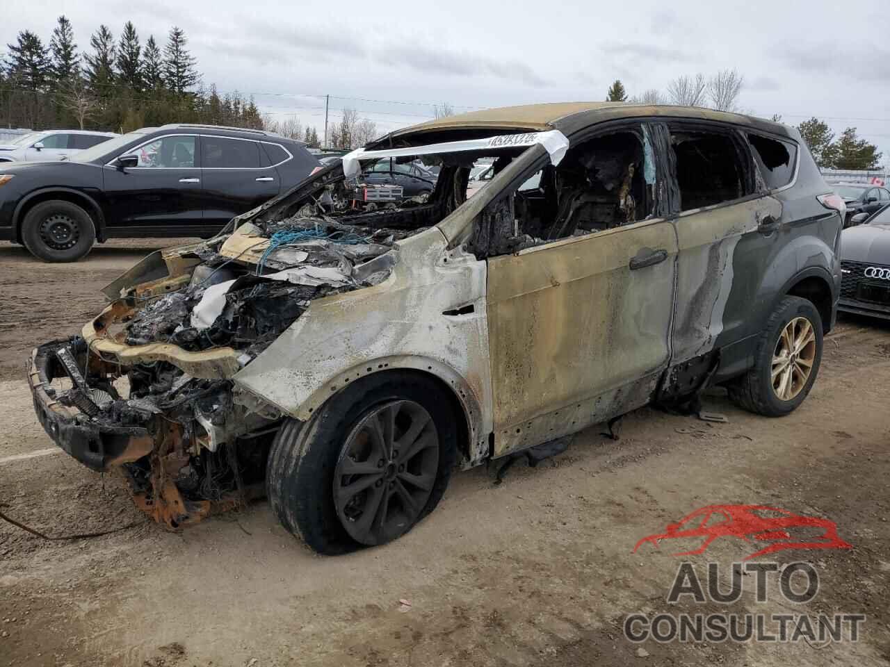FORD ESCAPE 2017 - 1FMCU0GDXHUD46177