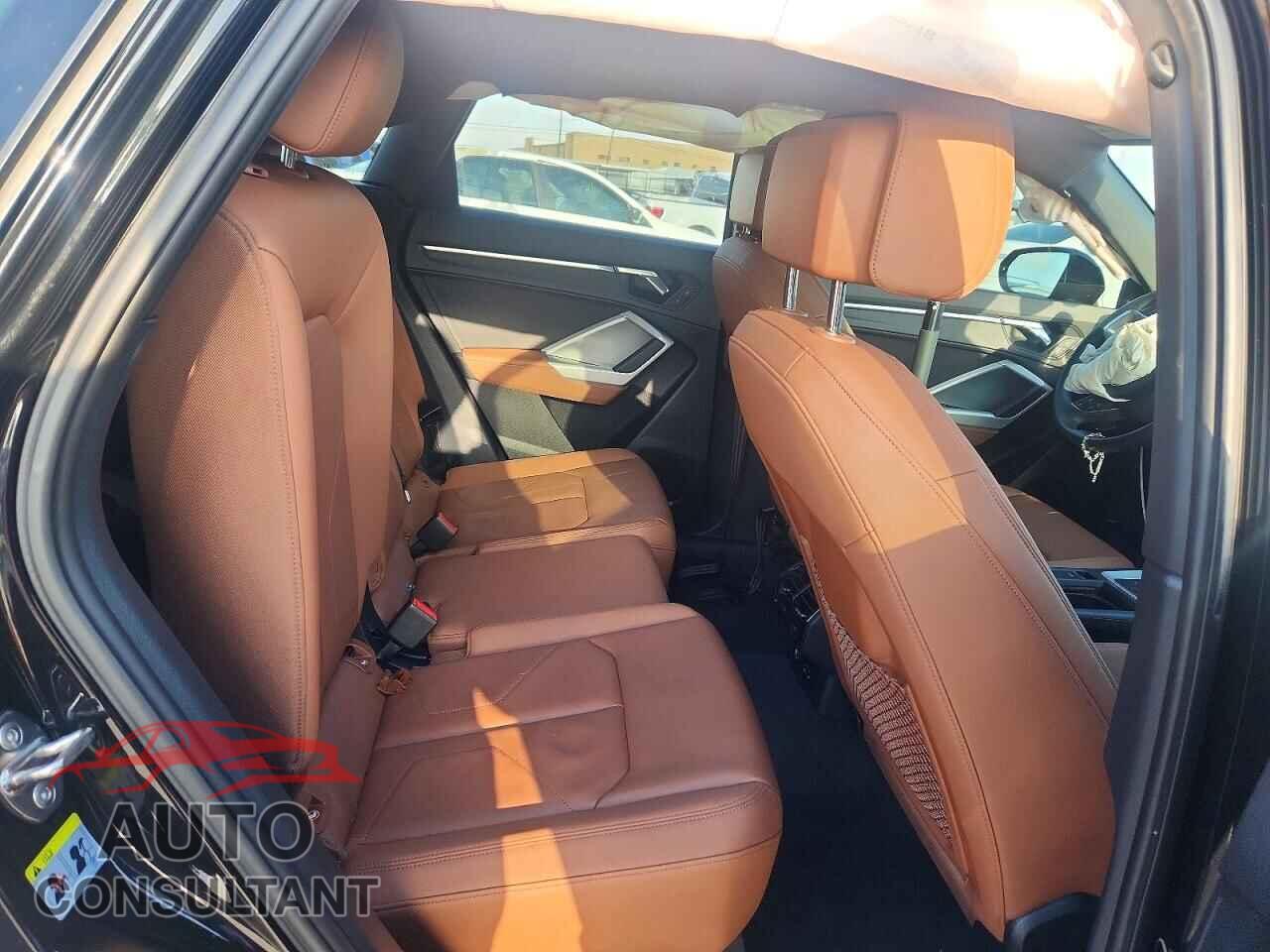 AUDI Q3 2021 - WA1DECF33M1054313