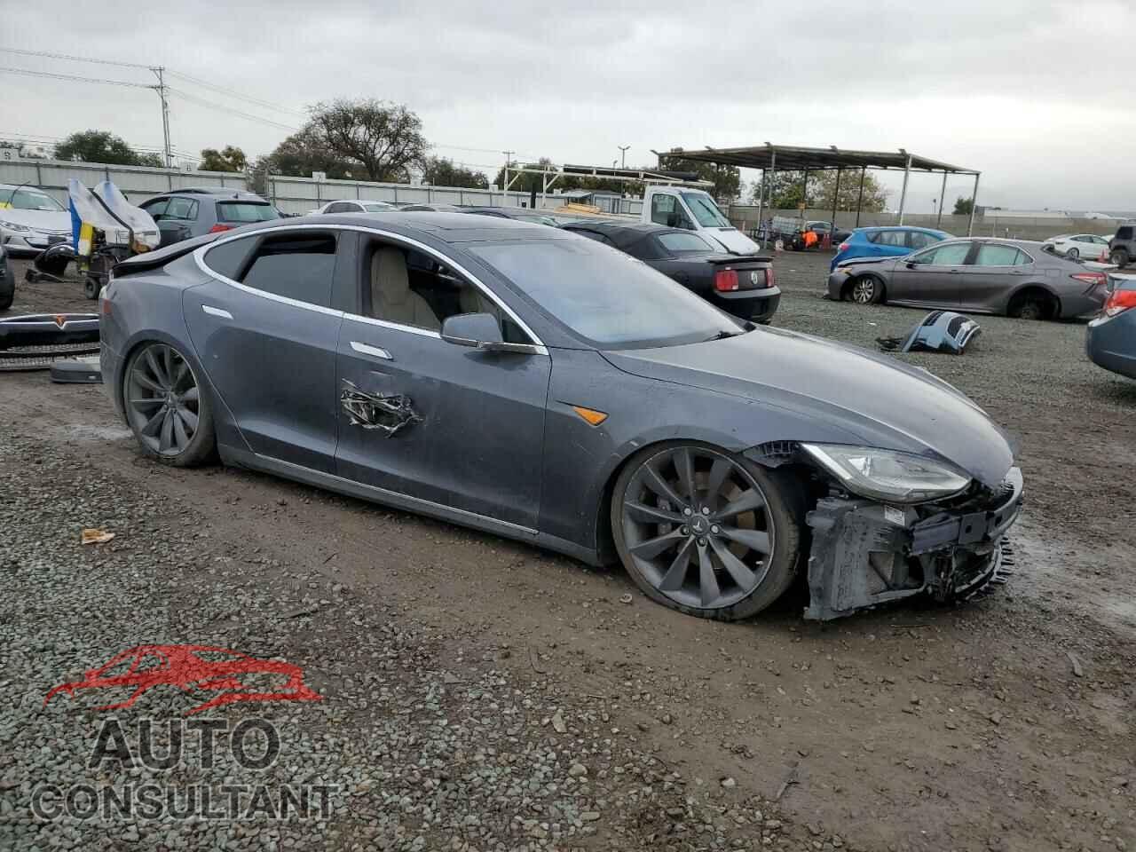 TESLA MODEL S 2015 - 5YJSA1E25FF113460