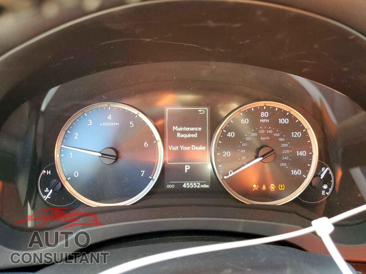 LEXUS IS 2018 - JTHBA1D26J5083119