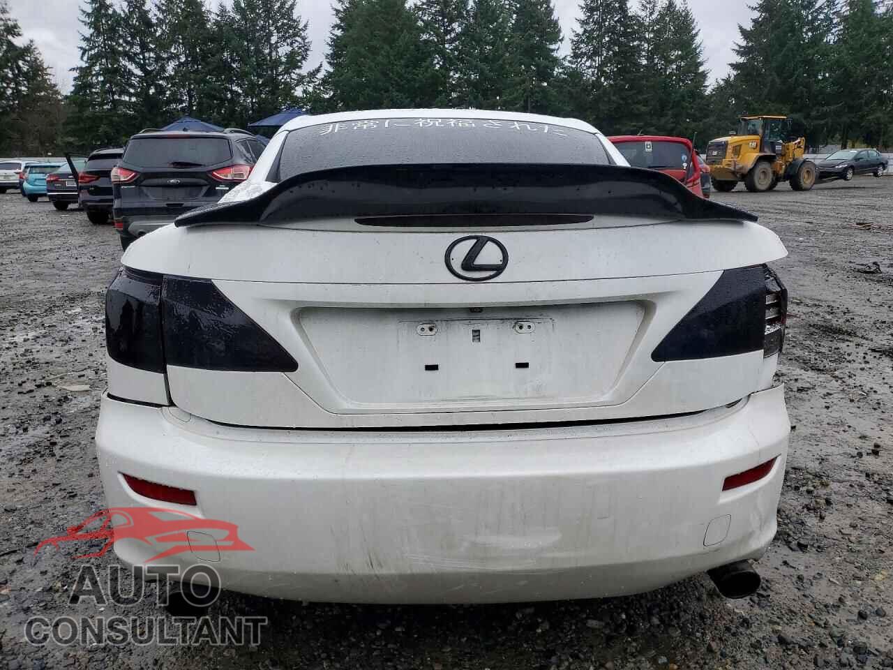 LEXUS IS 2010 - JTHFE2C27A2501427