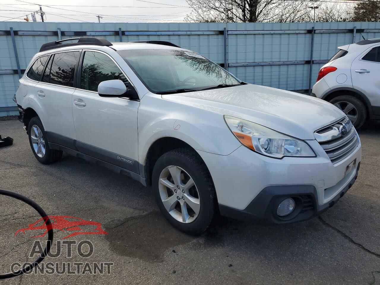 SUBARU OUTBACK 2013 - 4S4BRBGC2D3304070