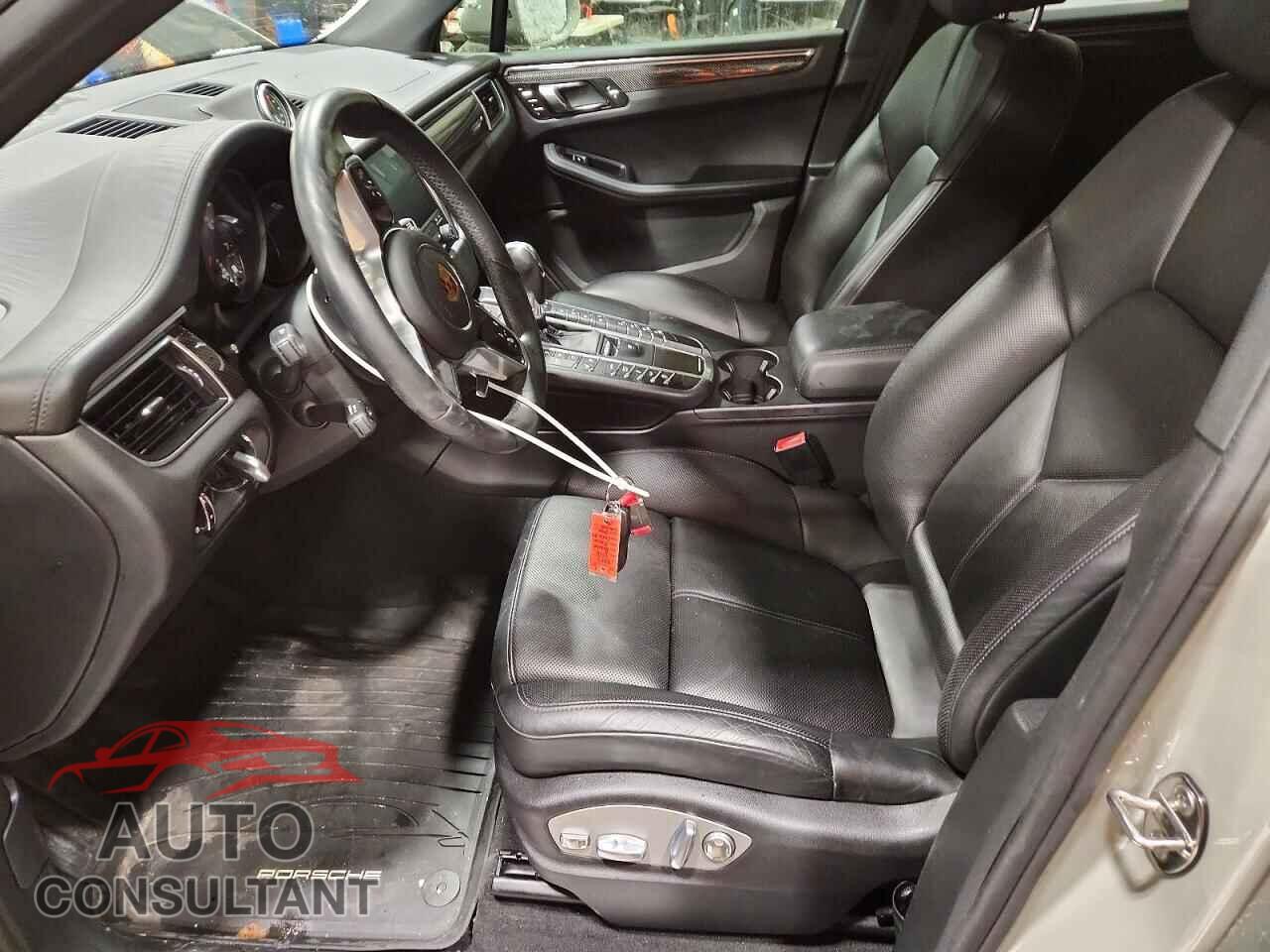 PORSCHE MACAN 2018 - WP1AG2A50JLB60013