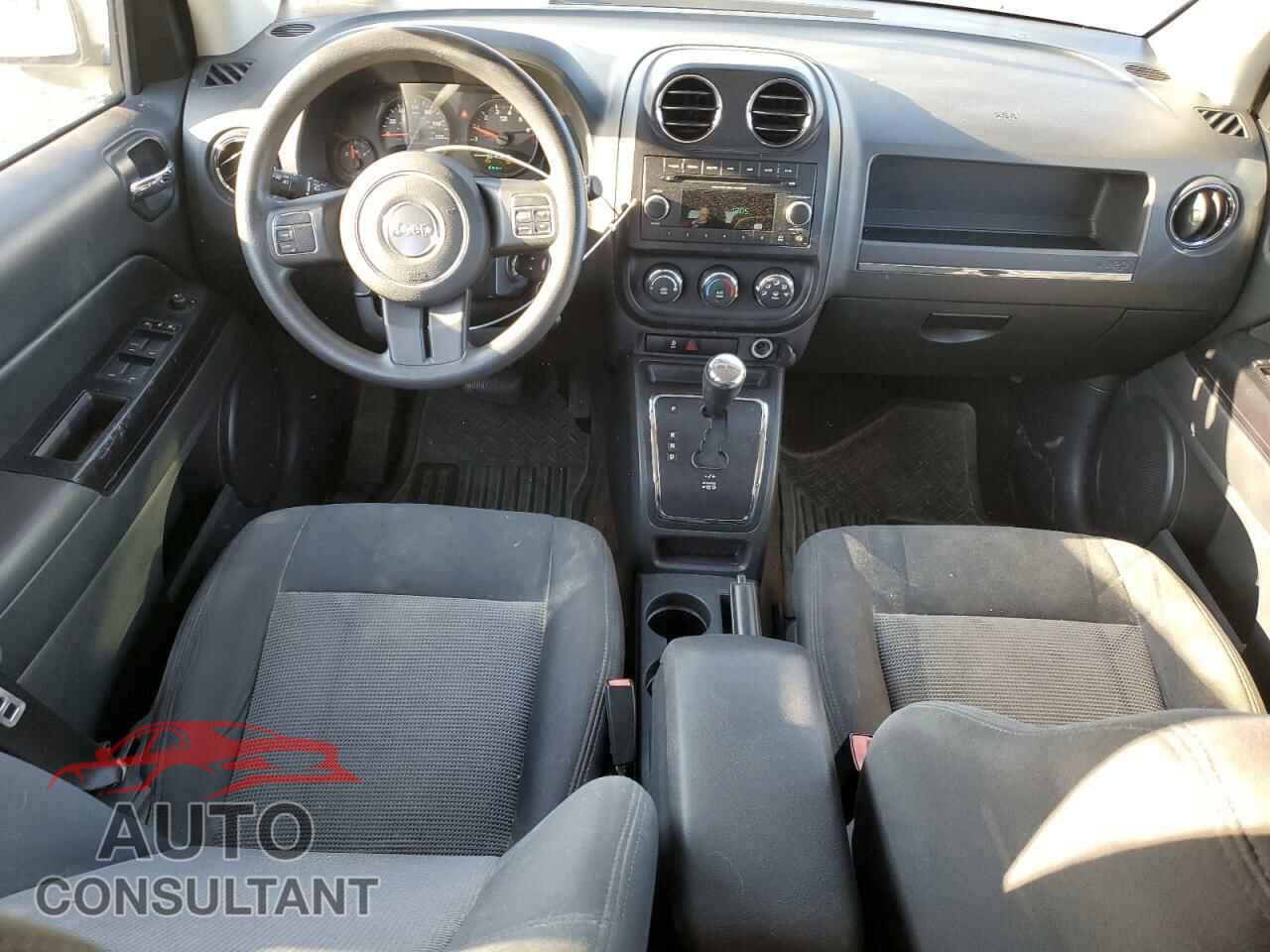JEEP COMPASS 2013 - 1C4NJCBA2DD275667
