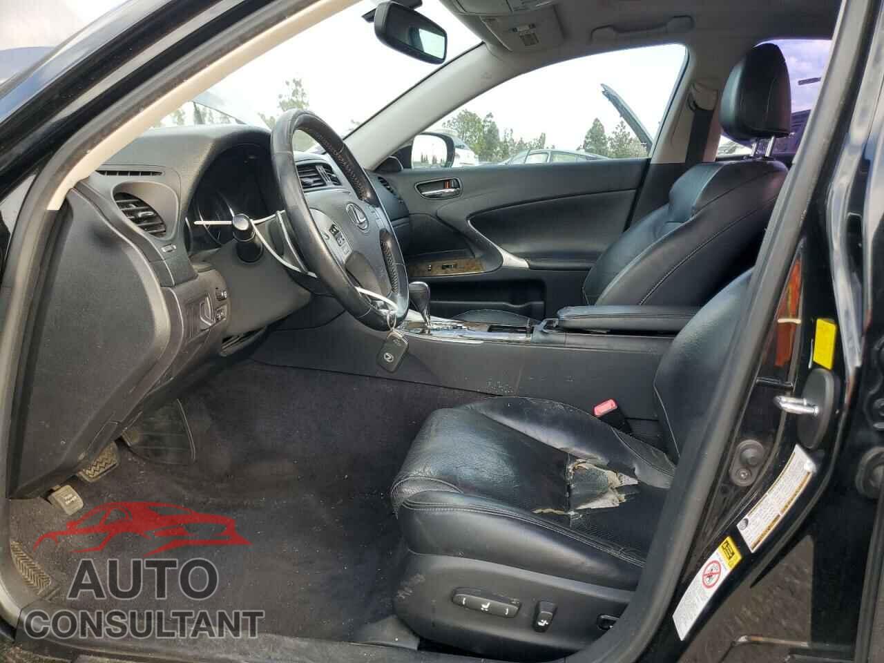 LEXUS IS 2011 - JTHBF5C20B5129779