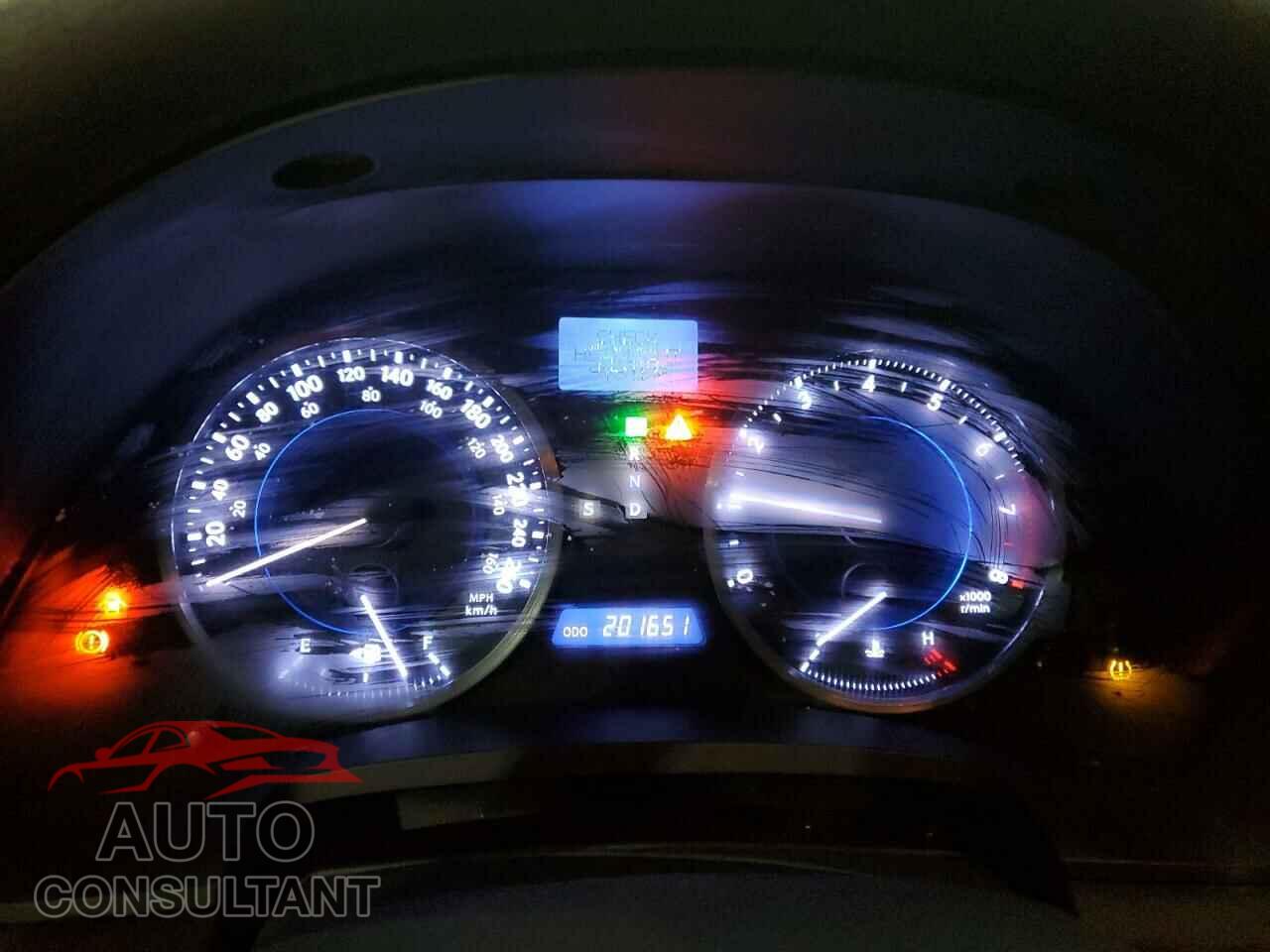 LEXUS IS 2011 - JTHCE5C22B5000532