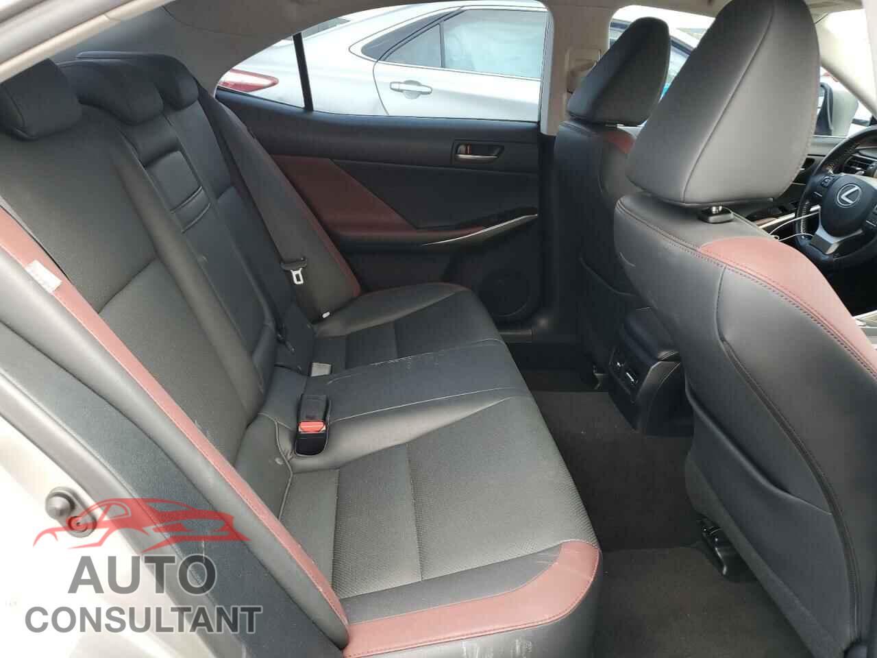 LEXUS IS 2017 - JTHBA1D25H5055645