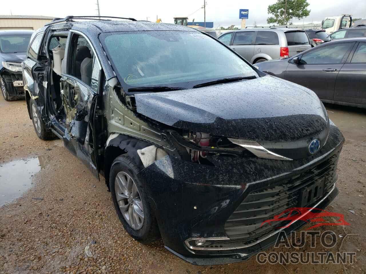 TOYOTA SIENNA 2021 - 5TDYRKEC5MS071334