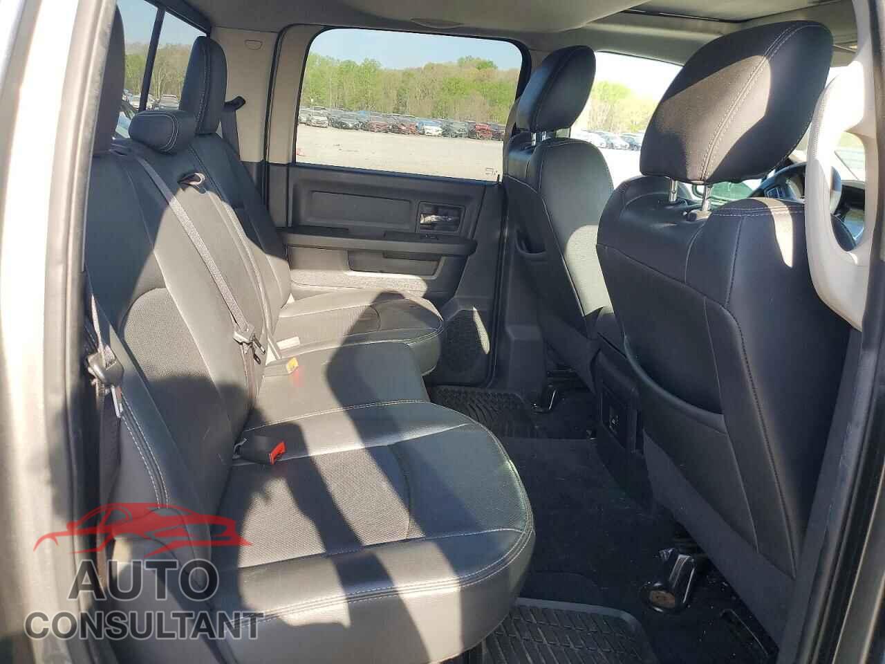 DODGE RAM 1500 2012 - 1C6RD7MT2CS184253
