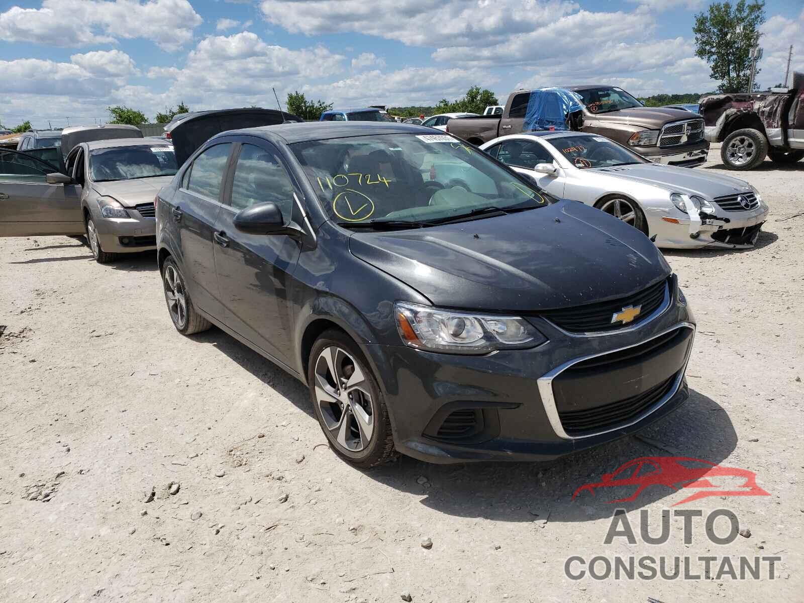 CHEVROLET SONIC 2017 - 1G1JF5SB4H4110724