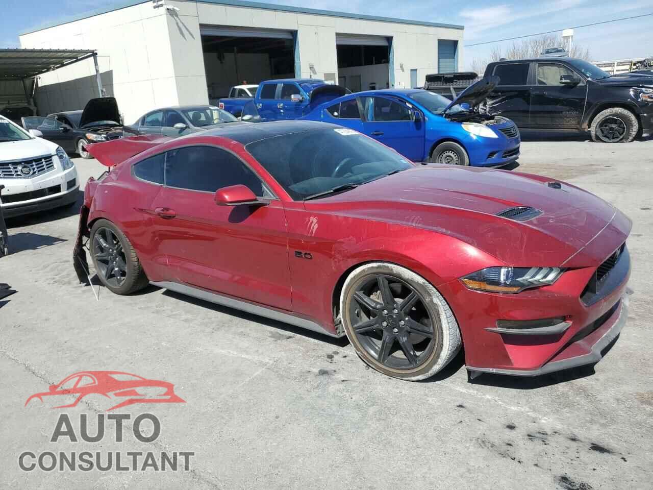 FORD MUSTANG 2018 - 1FA6P8CF8J5172159