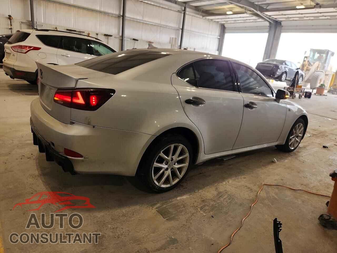 LEXUS IS 2013 - JTHCF5C25D5061860