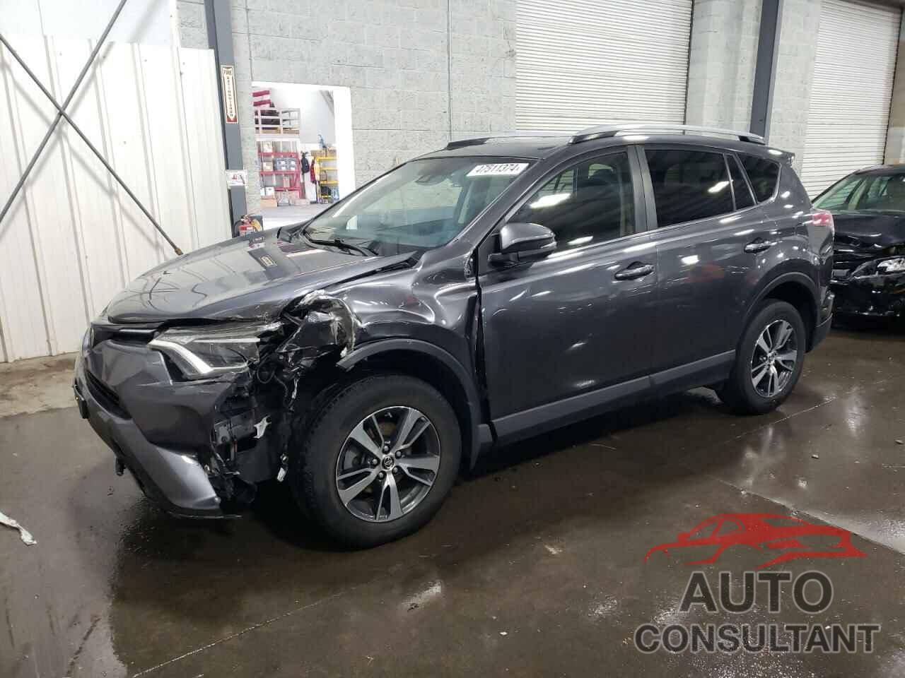 TOYOTA RAV4 2018 - JTMRFREV9JJ733478