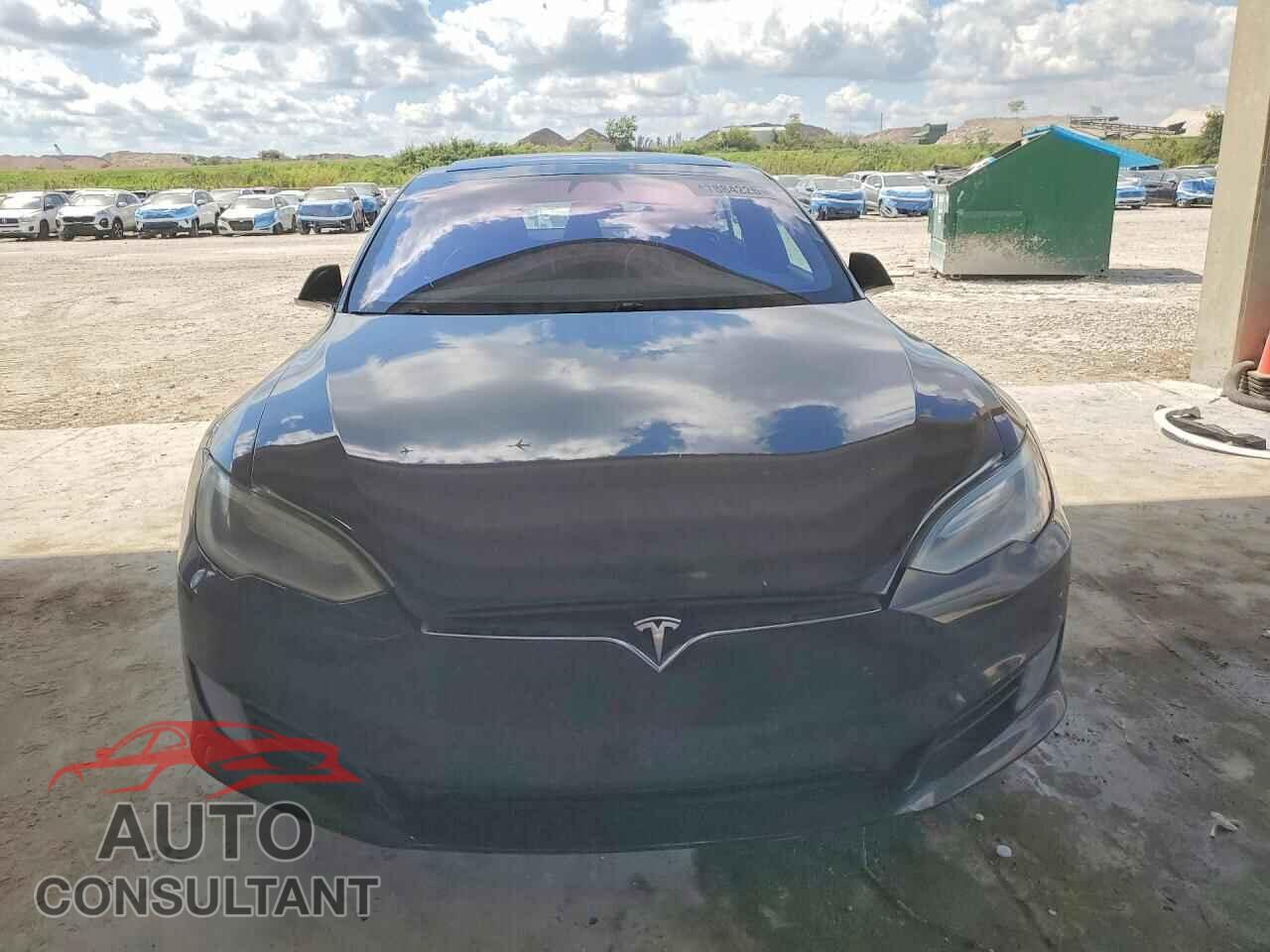 TESLA MODEL S 2017 - 5YJSA1E13HF209789