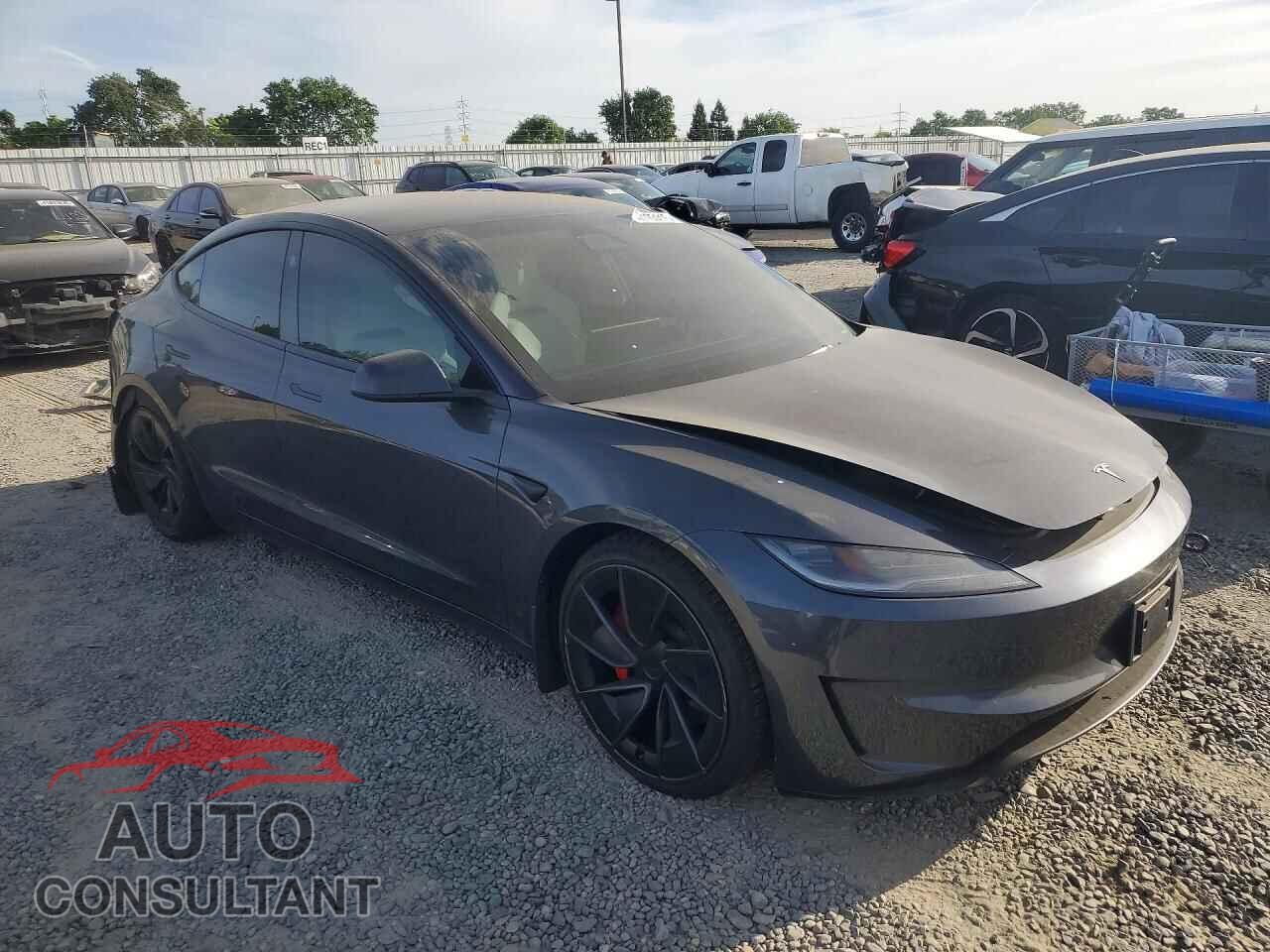 TESLA MODEL 3 2024 - 5YJ3E1ET2RF832011