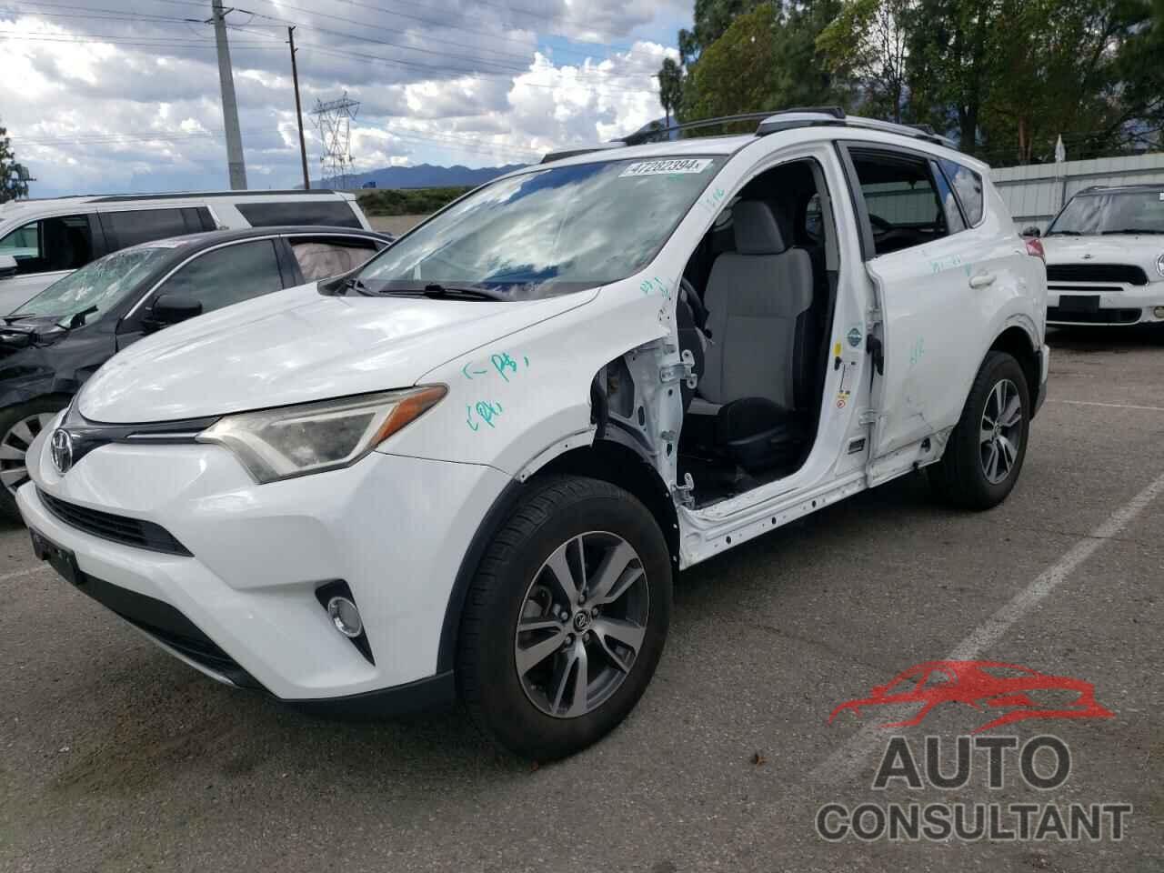 TOYOTA RAV4 2016 - JTMWFREV9GD083447