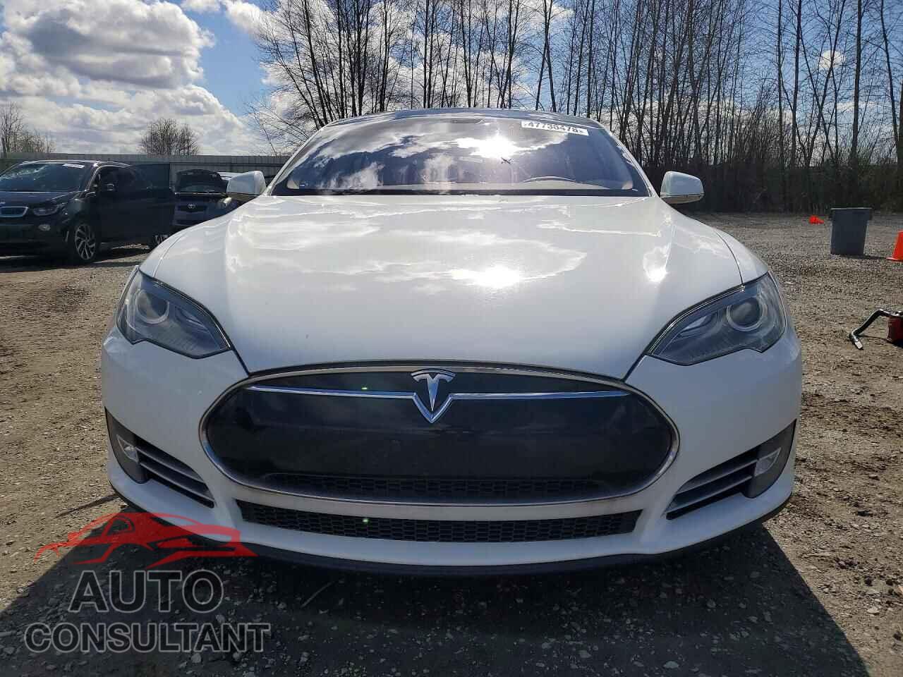 TESLA MODEL S 2013 - 5YJSA1AC8DFP10940