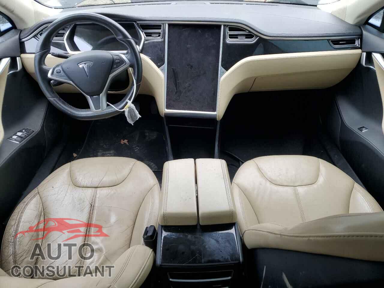 TESLA MODEL S 2013 - 5YJSA1CG3DFP28021