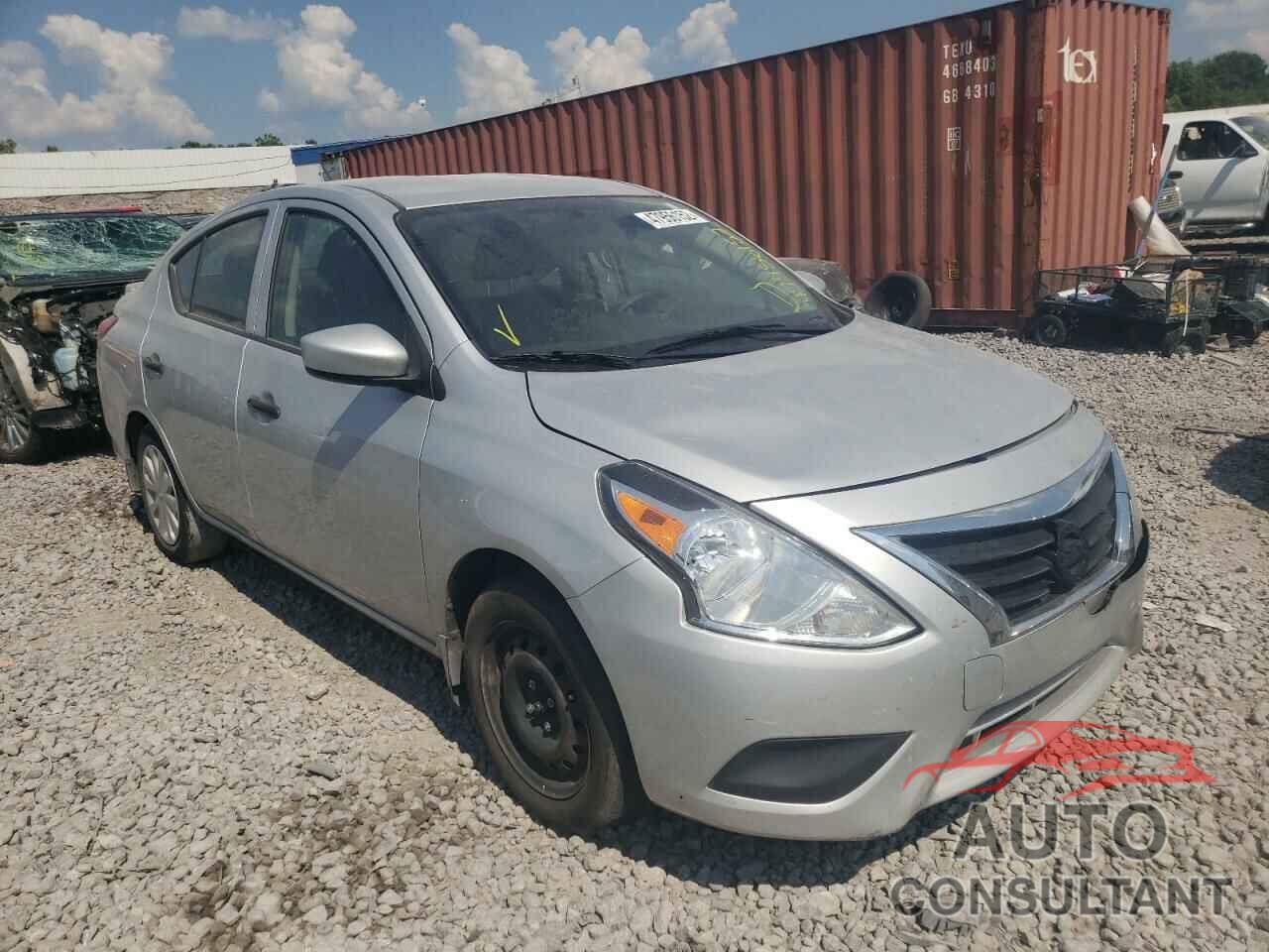 NISSAN VERSA 2018 - 3N1CN7AP5JL828913