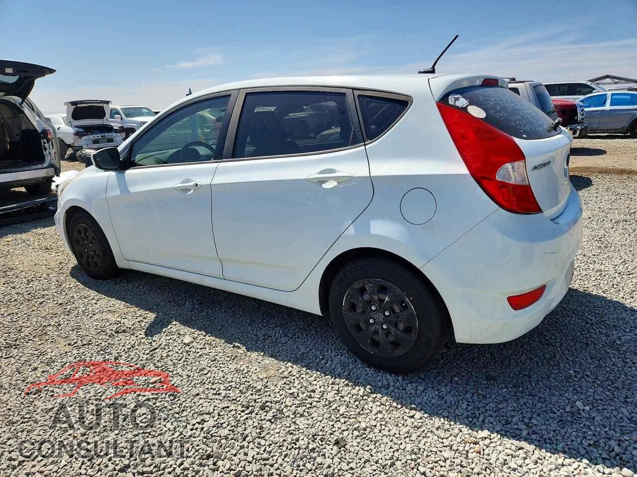 HYUNDAI ACCENT 2015 - KMHCT5AEXFU197980
