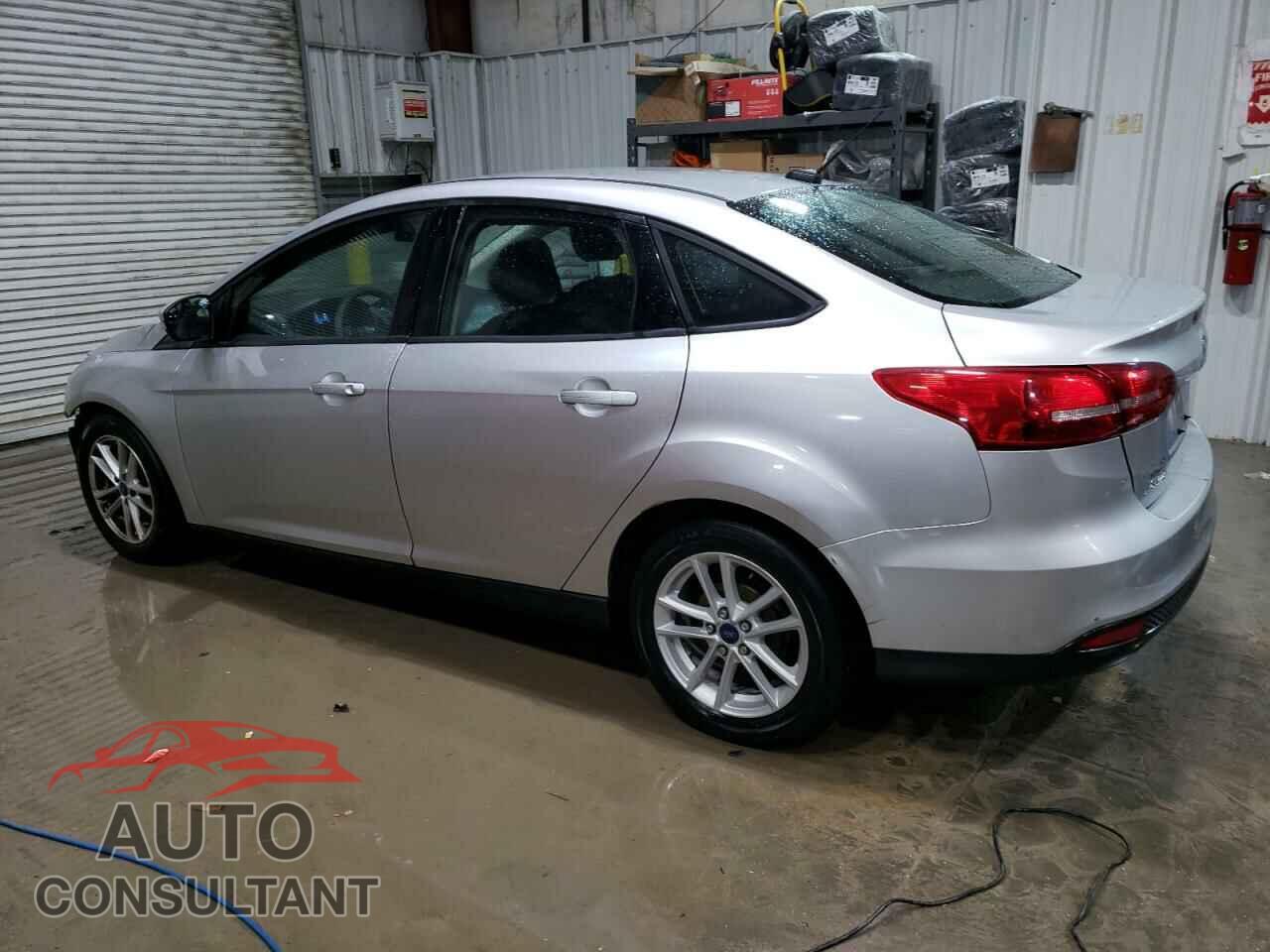 FORD FOCUS 2017 - 1FADP3F25HL232584